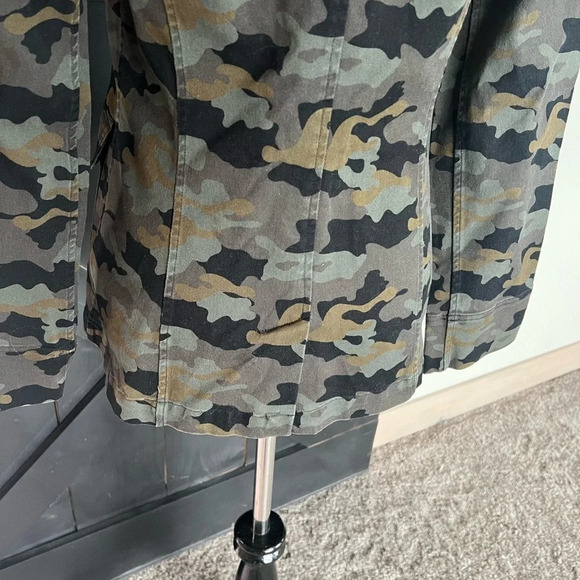 NWOT L'AGENCE Cromwell Camouflage Military Jacket Green Multi Casual Women Small - Picture 12 of 14